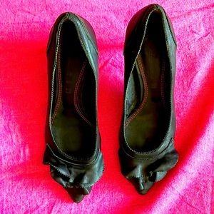 Marni size 7 , hand crafted leather Demi heel perfect for that cool Euro look